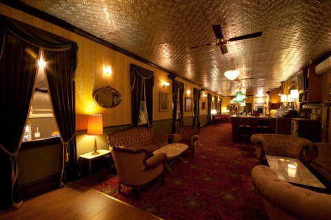 Back Bar Cocktail Lounge & Function Venue - New Castle Holiday 2