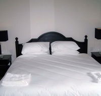 Wallacia Hotel - New Castle Holiday