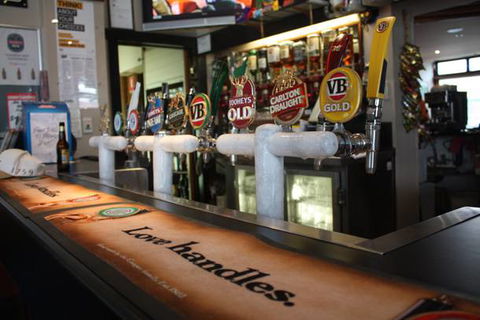 The Bennett Hotel - New Castle Holiday 4