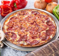 Roscoes Piazza - New Castle Holiday