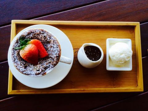 Q Bar & Brasserie On The Avenue - New Castle Holiday 4