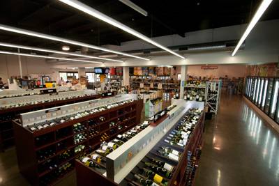 PA Liquor Barn & Hotel - New Castle Holiday 0