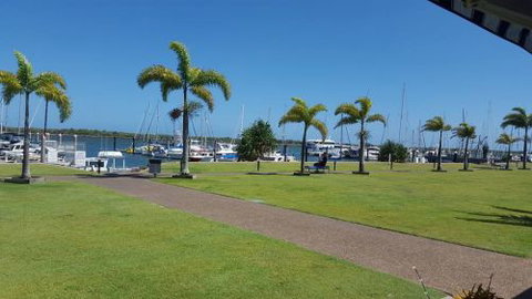 Baltimore’s Restaurant - New Castle Holiday 3