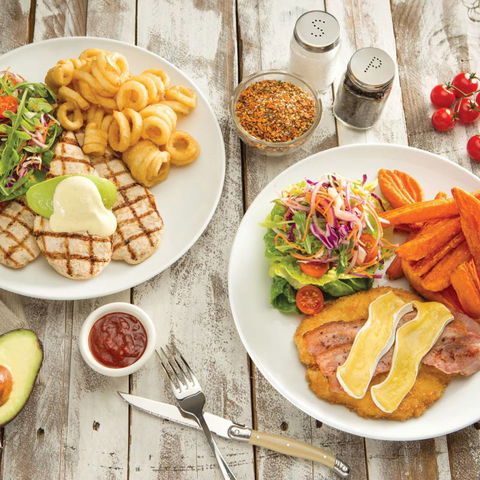 Hog’s Breath Cafe Rockhampton - New Castle Holiday 3