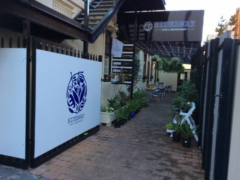 Hideaway Cafe & Restaurant - New Castle Holiday 0