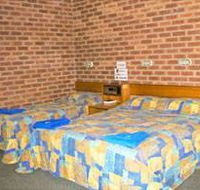 Bohle Barn Hotel Motel - New Castle Holiday