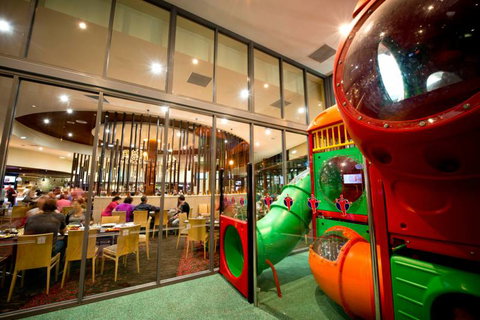 Cazalys - New Castle Holiday 3