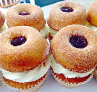 Heaven Leigh Cupcakes - New Castle Holiday
