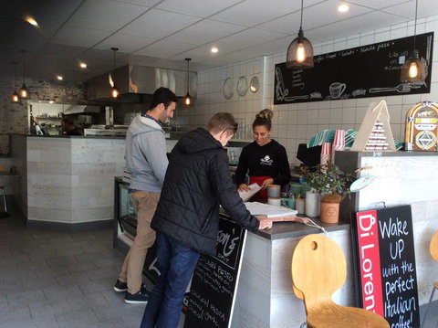 Zia’s Caffé - New Castle Holiday 2