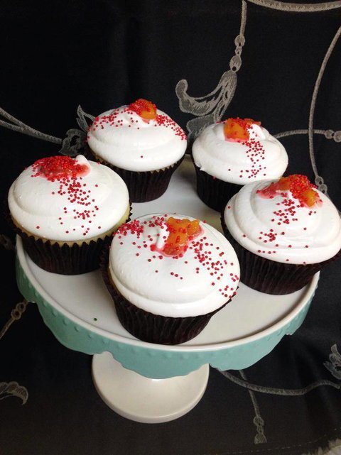 Sweetness Contained - New Castle Holiday 1