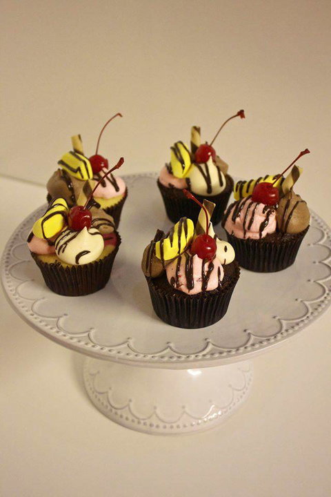 Sweetness Contained - New Castle Holiday 3