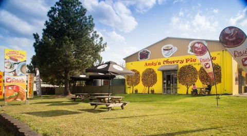 Andy’s Cherry Pie Cafe - New Castle Holiday 4