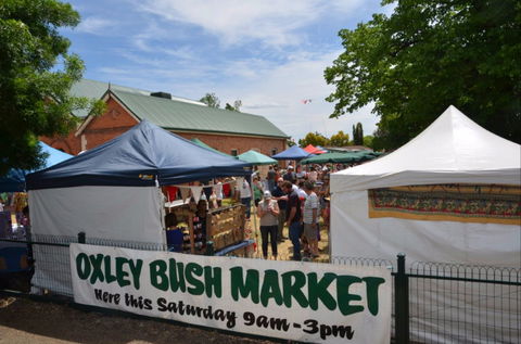 41st Annual Oxley Bush Market - New Castle Holiday 0