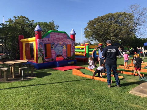 Mathoura Country Kids Festival - New Castle Holiday 0