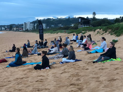Meditation Mainstream Free Beach Meditation Session Mooloolaba - New Castle Holiday 0