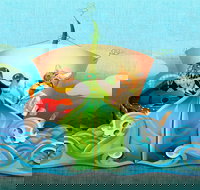 The Owl and The Pussycat - New Castle Holiday