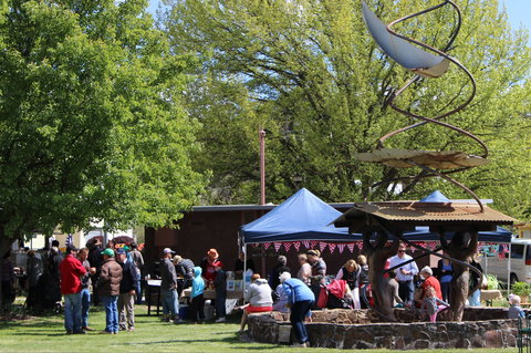 Walcha Farmers' Market - New Castle Holiday 0
