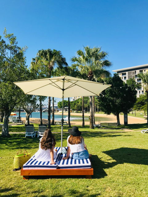 Waterfront Beach Club - New Castle Holiday 1