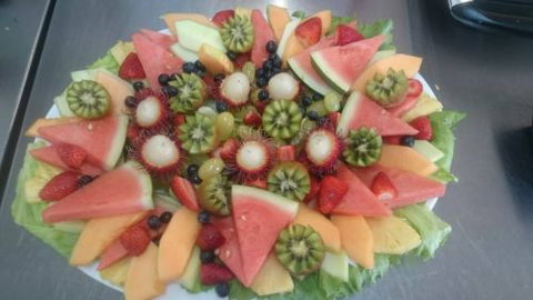 The Magnolia Tree - - New Castle Holiday 2