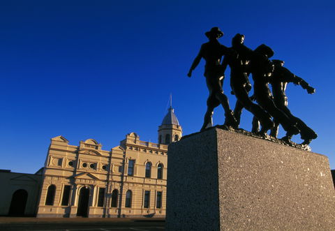 ANZAC Day - New Castle Holiday 0