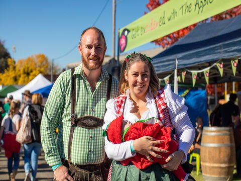 Batlow CiderFest - New Castle Holiday 0