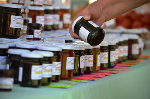 QCWA Sunday Markets - New Castle Holiday 0