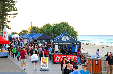 Surfers Paradise Beachfront Markets - New Castle Holiday 1