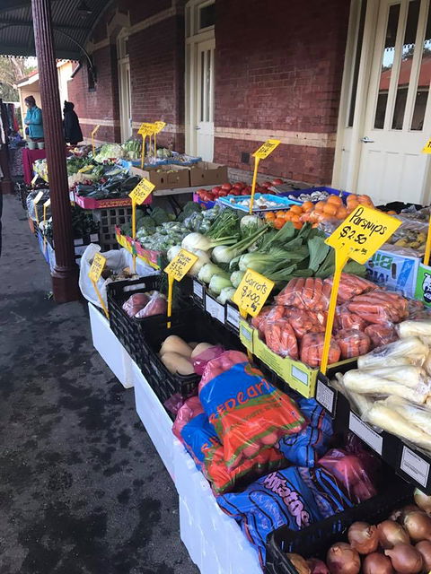 Yea Railway Market - New Castle Holiday 0