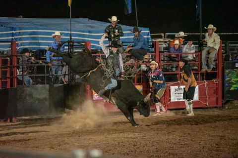 Black Opal Bull And Bronc Ride - New Castle Holiday 0