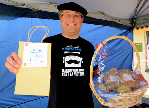 Broken Hill Community Markets - New Castle Holiday 0