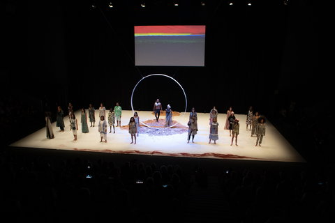 Country To Couture - New Castle Holiday 1