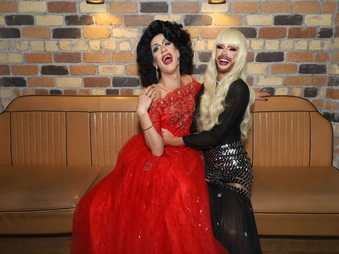 Dragalicious At The Avenue - New Castle Holiday 1