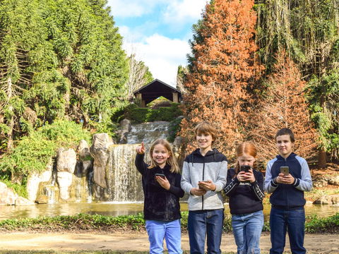 Hunter Valley Gardens Virtual Treasure Trail - New Castle Holiday 1