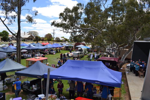 Nhill Lions Community Market - New Castle Holiday 1