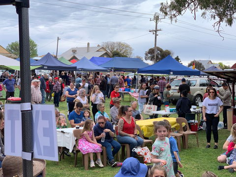 Nhill Lions Community Market - New Castle Holiday 2