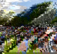 Swan Hill Farmers Market - New Castle Holiday