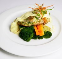 Wyld Ivy Restaurant - New Castle Holiday