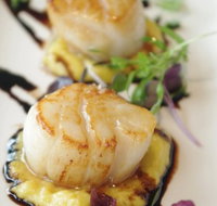 Dedes Restaurant - New Castle Holiday