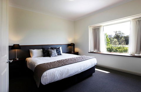 Harrigan's Irish Pub & Accommodation - New Castle Holiday 4
