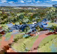 Chimes Spa Retreat - New Castle Holiday