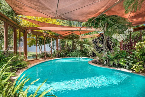 Chimes Spa Retreat - New Castle Holiday 2