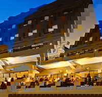 Hotel Richmond on Rundle Mall - New Castle Holiday