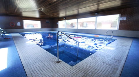 Bell Tower Inn - New Castle Holiday 5