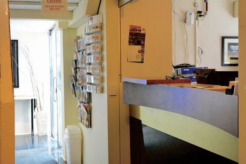 Knightsbridge Apartments - New Castle Holiday 3