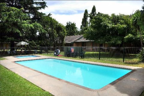 High Country Motor Inn - New Castle Holiday 0
