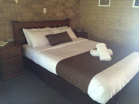 High Country Motor Inn - New Castle Holiday 6