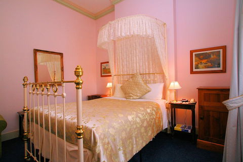 The Lodge On Elizabeth - New Castle Holiday 4