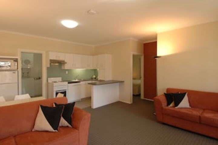 Mclaren Vale SA New Castle Holiday