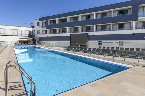 Crowne Plaza Hunter Valley, An IHG Hotel - New Castle Holiday 2