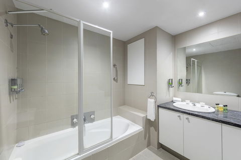 Riverside Apartments Melbourne - New Castle Holiday 2